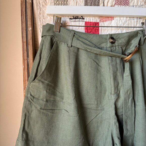 C'est Moi Linen-Blend Belted Shorts - Picture 2 of 8